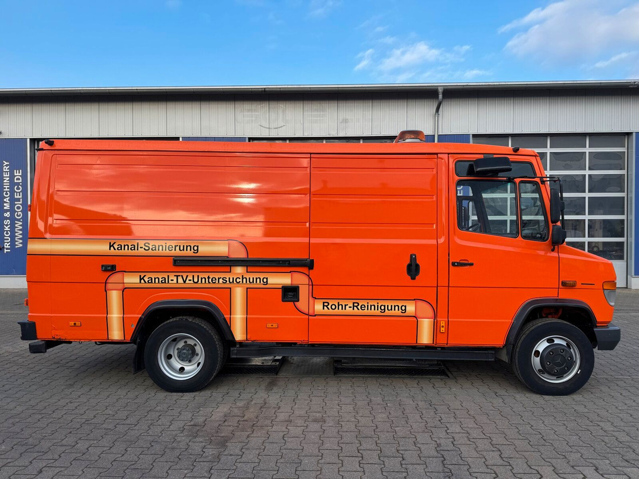 Mercedes-Benz Vario 818D Kanalreiniger Rockstroh Drain Jet 100 - Veículo municipal/ Especial, Veículo comercial: foto 4 Mercedes-Benz Vario 818D Kanalreiniger Rockstroh Drain Jet 100 - Veículo municipal/ Especial, Veículo comercial: foto 4