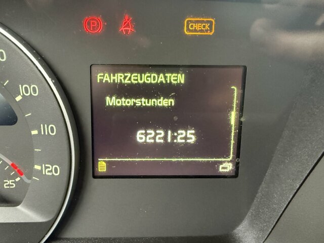 Volvo FH 510 8x4 Holztransporter Kran PENZ *Anhänger - Camião de transporte de madeira, Camião grua: foto 4 Volvo FH 510 8x4 Holztransporter Kran PENZ *Anhänger - Camião de transporte de madeira, Camião grua: foto 4