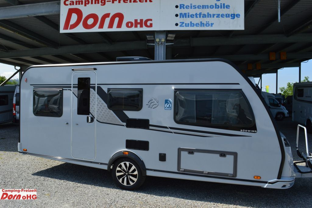 Knaus Südwind 500 EU 60 Years Dachklima - Caravana: foto 1 Knaus Südwind 500 EU 60 Years Dachklima - Caravana: foto 1