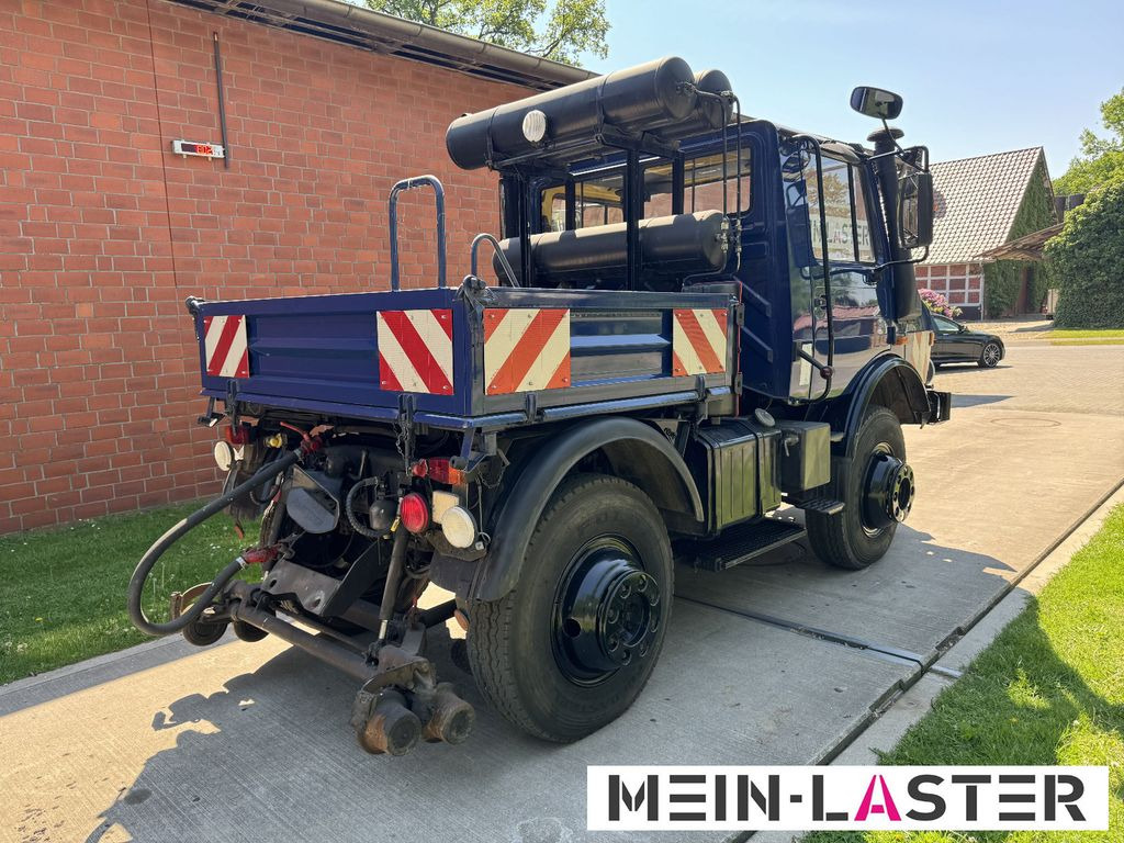 Mercedes-Benz U 1600 Zweiweg ZW 100 AHK 600t nur 14.084 km - Camião: foto 5 Mercedes-Benz U 1600 Zweiweg ZW 100 AHK 600t nur 14.084 km - Camião: foto 5