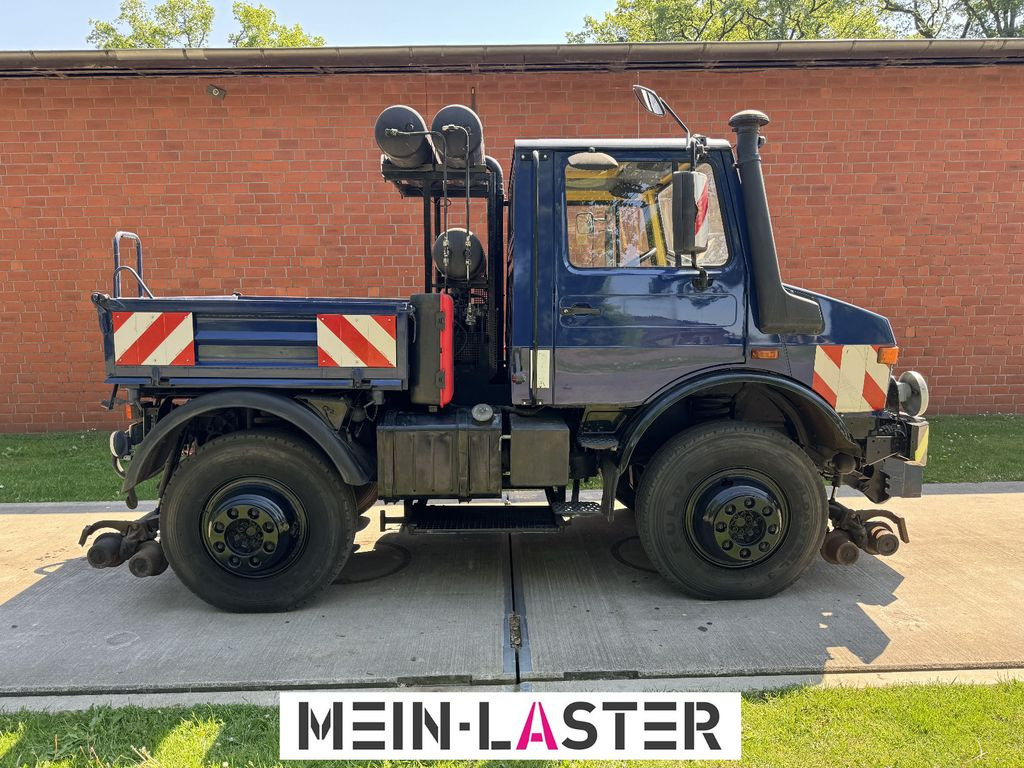 Mercedes-Benz U 1600 Zweiweg ZW 100 AHK 600t nur 14.084 km - Camião: foto 3 Mercedes-Benz U 1600 Zweiweg ZW 100 AHK 600t nur 14.084 km - Camião: foto 3