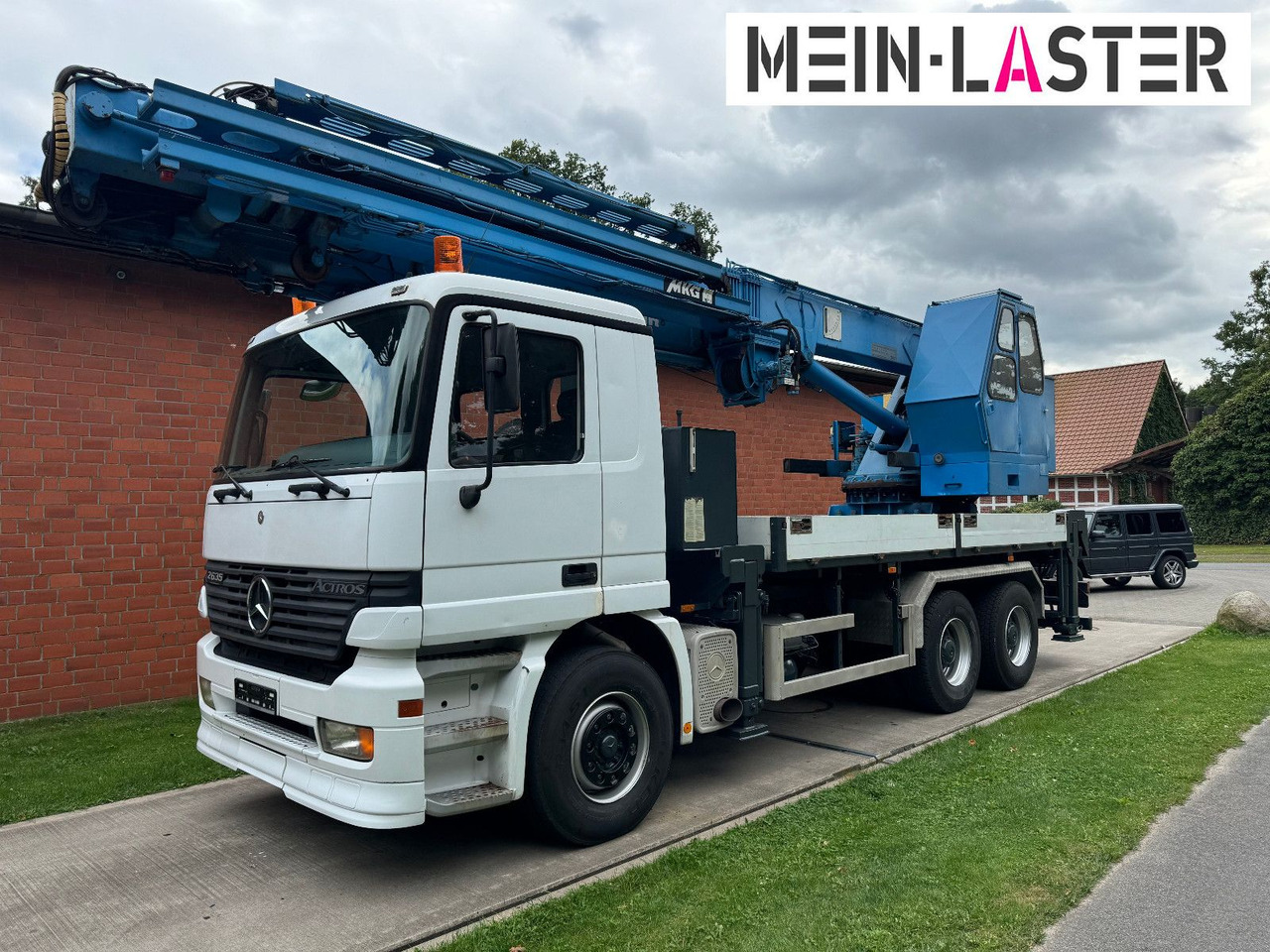 Mercedes-Benz 3335 V6 MKG 550 Ta2-a2 -46m 420 kg Funk - Camião grua: foto 4 Mercedes-Benz 3335 V6 MKG 550 Ta2-a2 -46m 420 kg Funk - Camião grua: foto 4