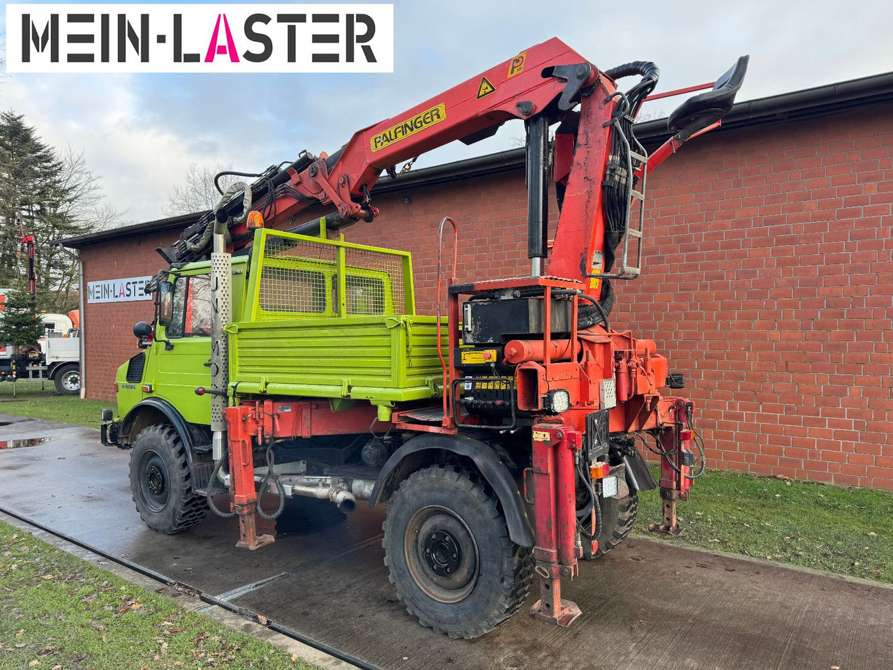 Unimog U 1650 PK 10500 Kran 15 m max. 3,9 t Seilwinde - Camião grua: foto 4 Unimog U 1650 PK 10500 Kran 15 m max. 3,9 t Seilwinde - Camião grua: foto 4
