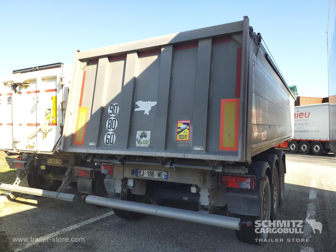 BENALU Tipper Alu-square sided body 25m³ - Semi-reboque basculante: foto 5 BENALU Tipper Alu-square sided body 25m³ - Semi-reboque basculante: foto 5