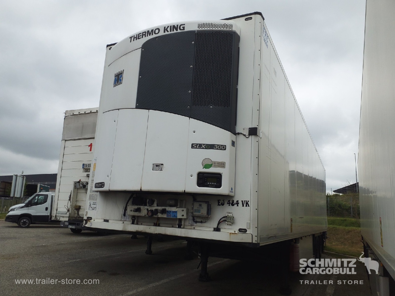 SCHMITZ Reefer Standard Taillift - Semi-reboque isotérmico: foto 4 SCHMITZ Reefer Standard Taillift - Semi-reboque isotérmico: foto 4