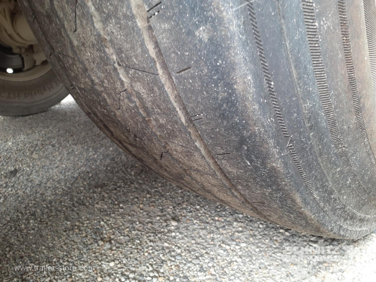 SCHMITZ Tipper Steel half pipe body 26m³ - Semi-reboque basculante: foto 5 SCHMITZ Tipper Steel half pipe body 26m³ - Semi-reboque basculante: foto 5