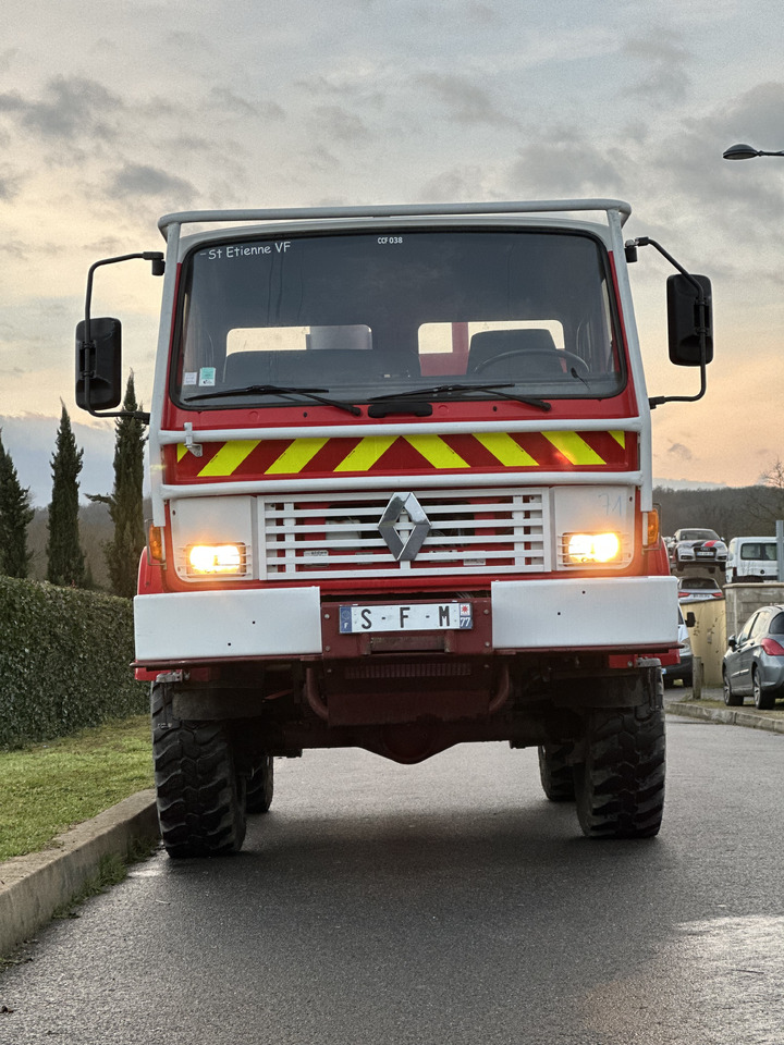 Carro de bombeiro RENAULT M180: foto 24
