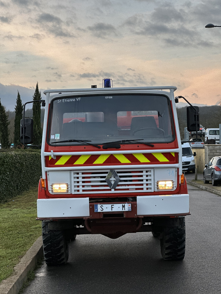 Carro de bombeiro RENAULT M180: foto 9
