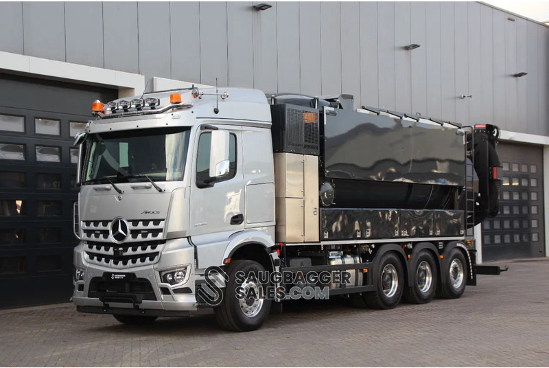 Mercedes-Benz NAAKTGEBOREN Vacu-Press 11.000 - Caminhão limpa fossa: foto 1 Mercedes-Benz NAAKTGEBOREN Vacu-Press 11.000 - Caminhão limpa fossa: foto 1