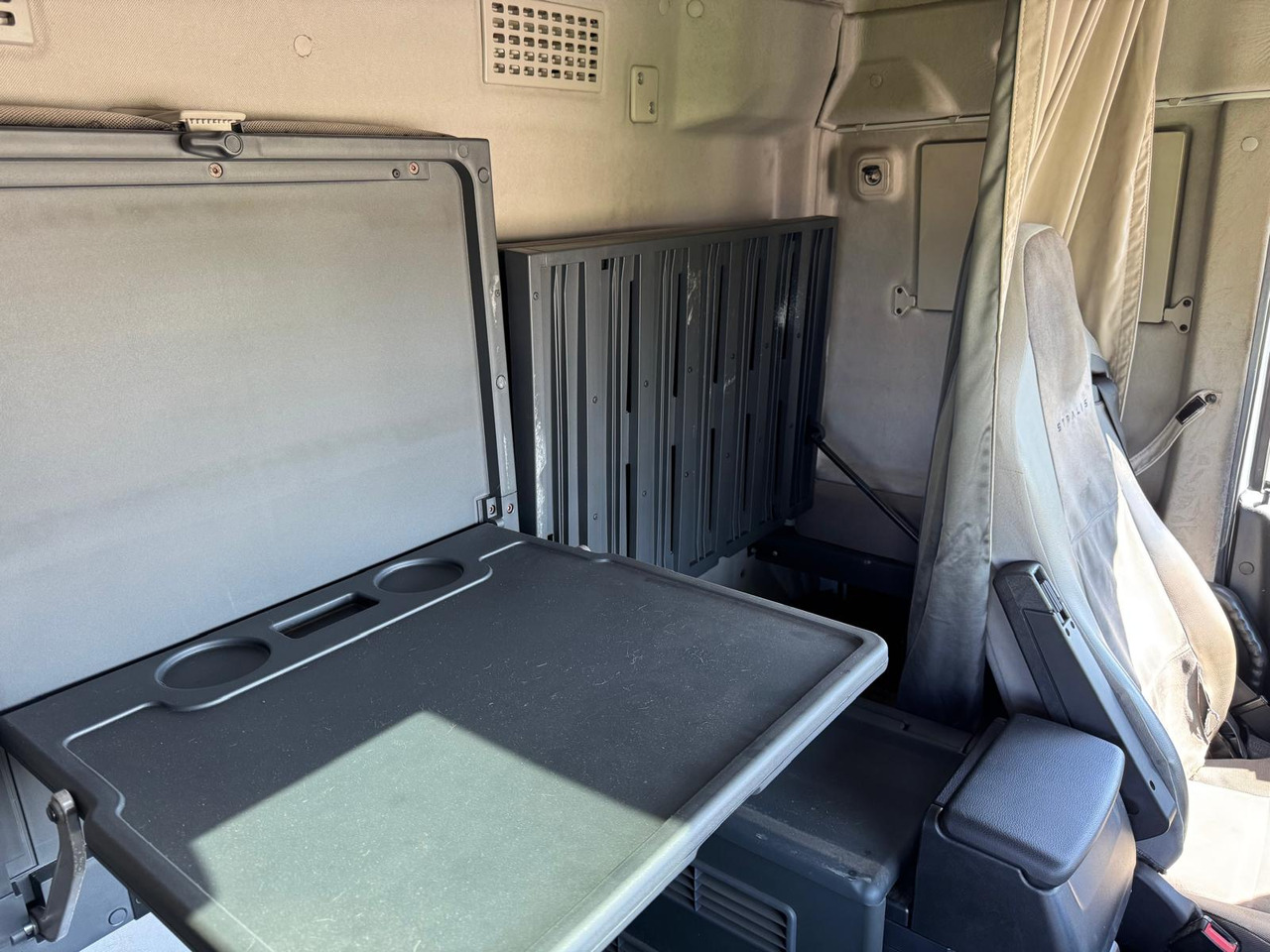 Camião polibenne, Camião grua IVECO STRALIS 560: foto 17