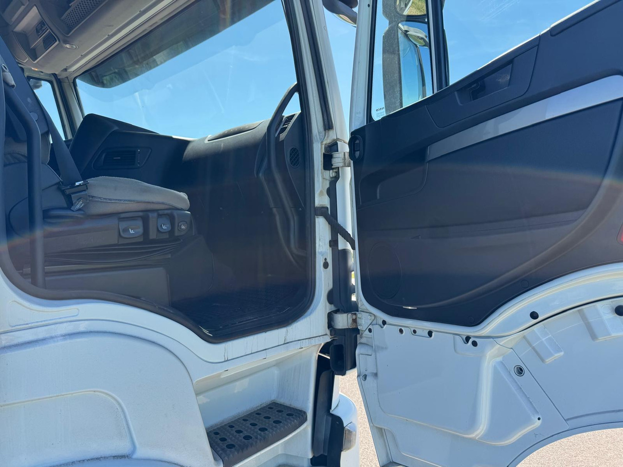 Camião polibenne, Camião grua IVECO STRALIS 560: foto 16