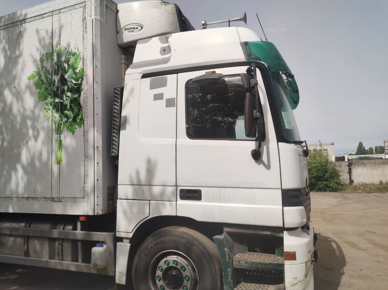 MERCEDES-BENZ Actros 2543 - Camião frigorífico: foto 5 MERCEDES-BENZ Actros 2543 - Camião frigorífico: foto 5