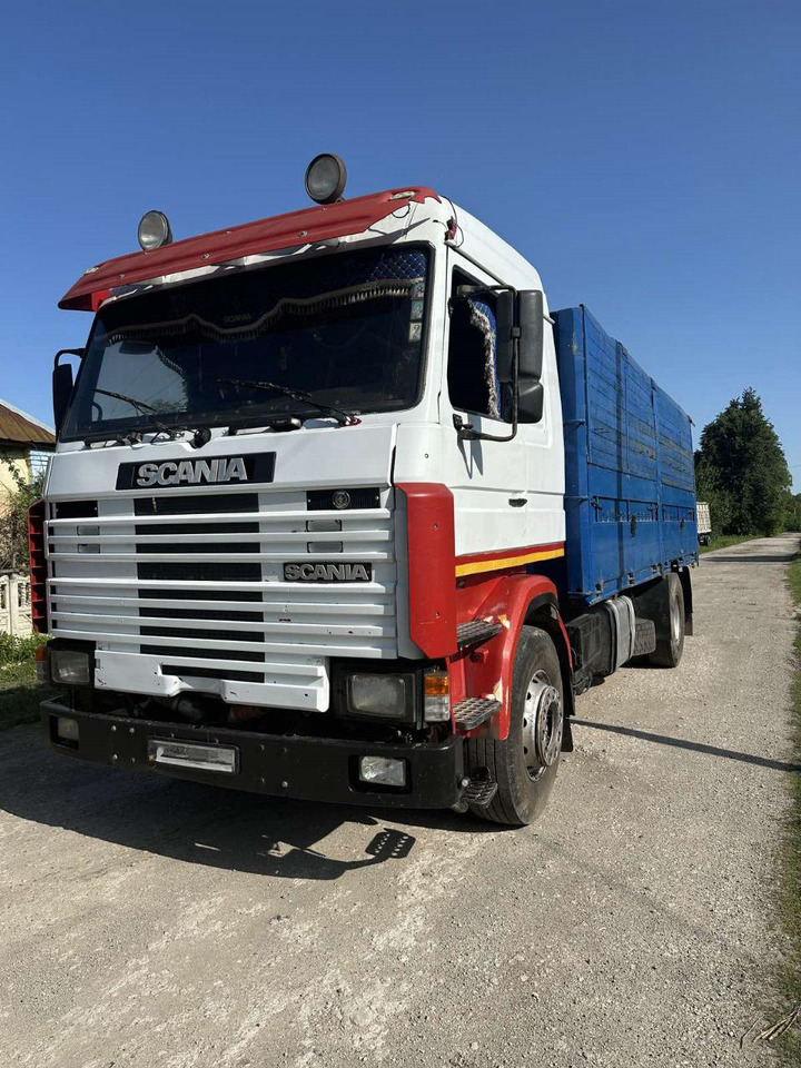 SCANIA 113M.360 - Camião de caixa aberta/ Plataforma: foto 2 SCANIA 113M.360 - Camião de caixa aberta/ Plataforma: foto 2