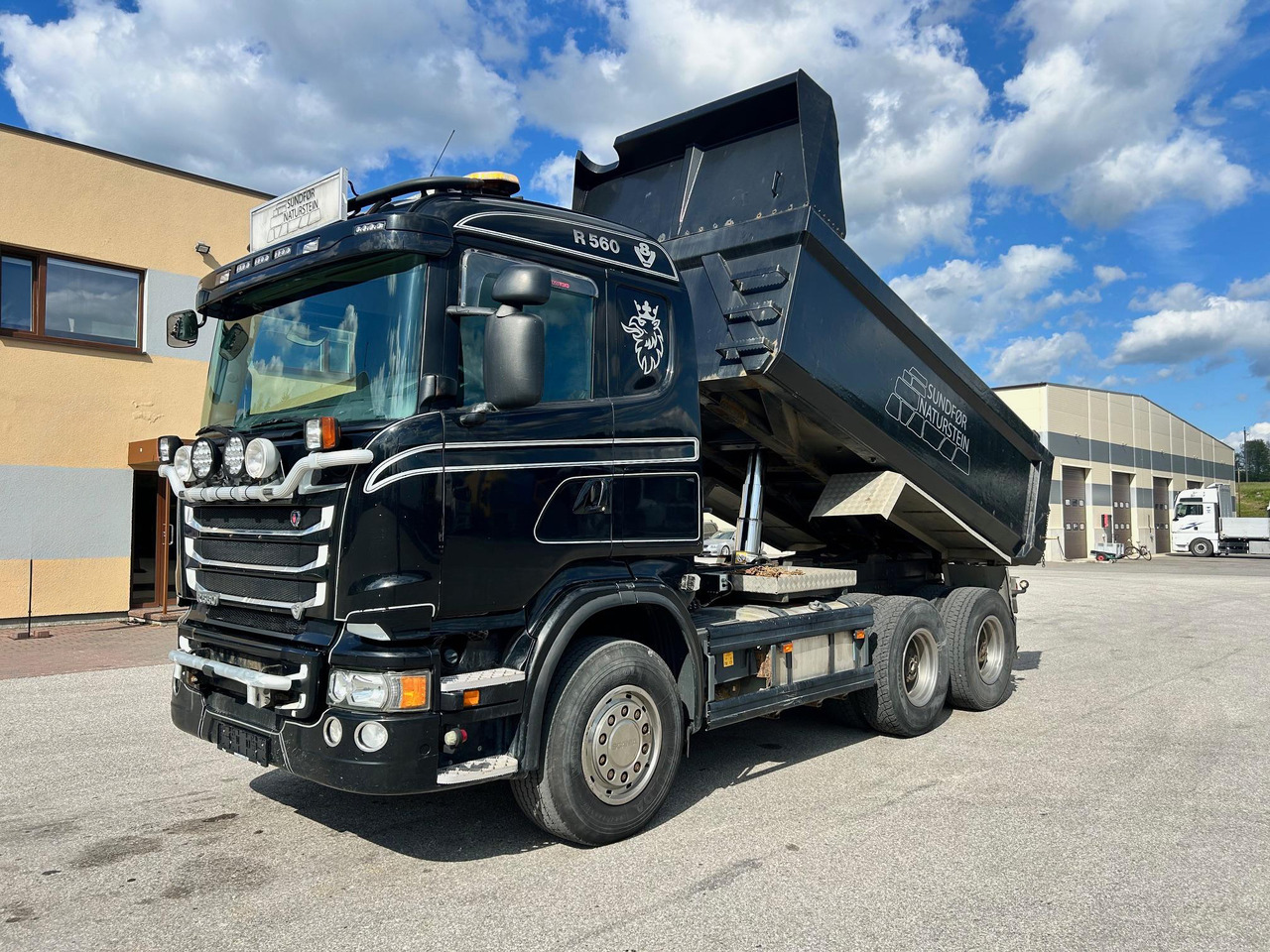 SCANIA R560 - Camião basculante: foto 4 SCANIA R560 - Camião basculante: foto 4