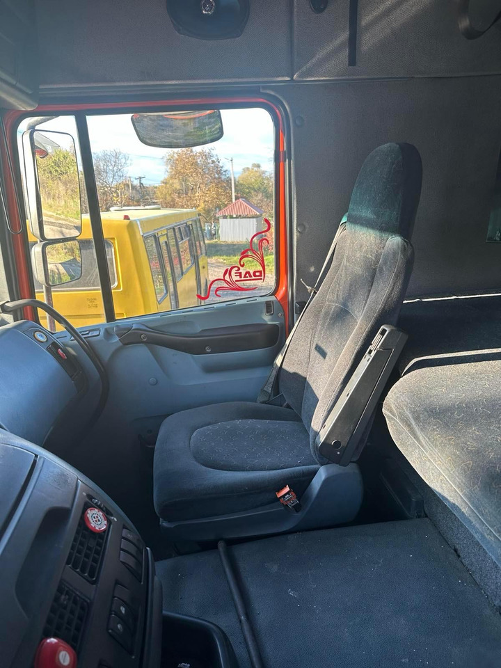 Tractor DAF XF 95.380: foto 12