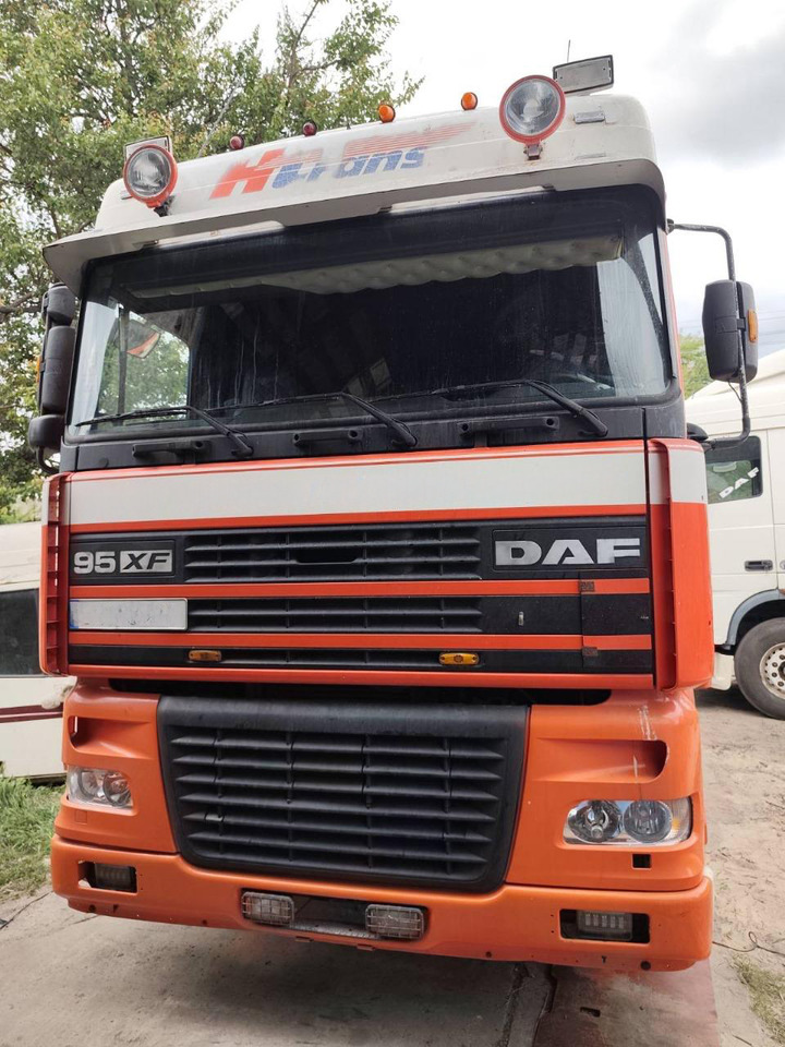 DAF XF 95.430 - Tractor: foto 1 DAF XF 95.430 - Tractor: foto 1