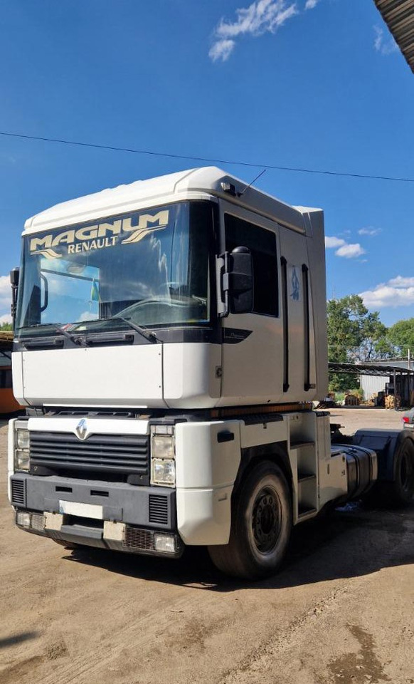 RENAULT Magnum 400 - Tractor: foto 2 RENAULT Magnum 400 - Tractor: foto 2
