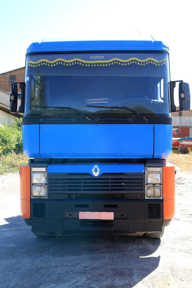 RENAULT Magnum 440 - Tractor: foto 2 RENAULT Magnum 440 - Tractor: foto 2