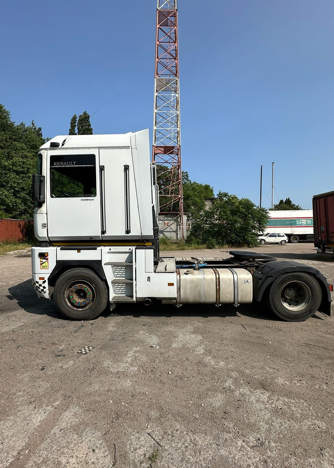 RENAULT Magnum 440 - Tractor: foto 4 RENAULT Magnum 440 - Tractor: foto 4