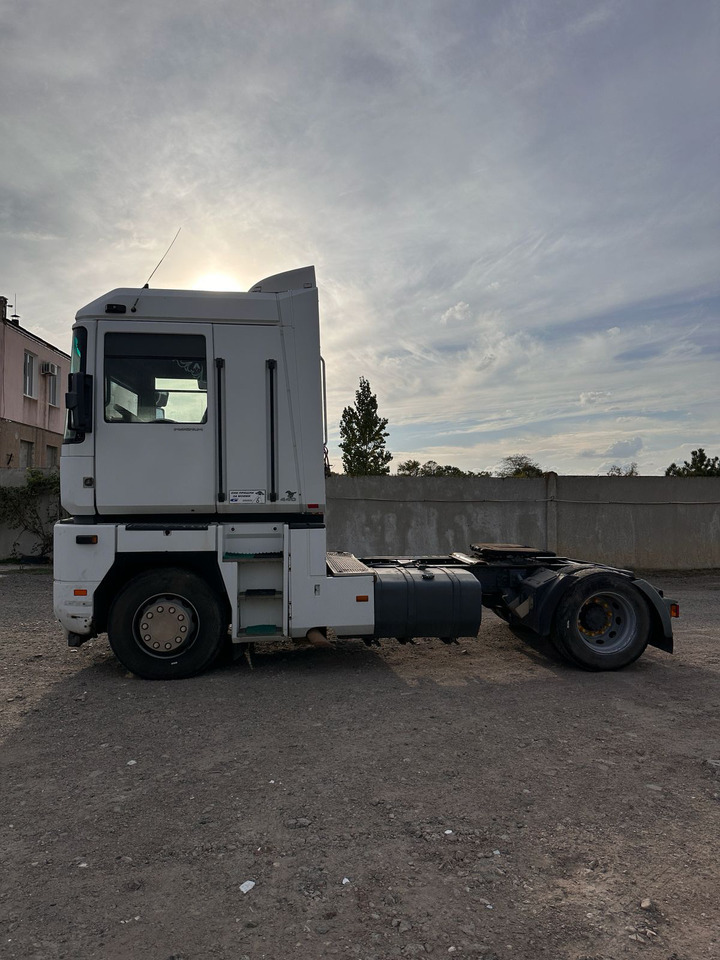 RENAULT Magnum 440 | ID1639S - Tractor: foto 4 RENAULT Magnum 440 | ID1639S - Tractor: foto 4