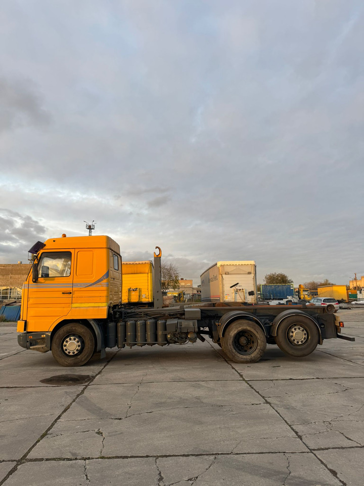 SCANIA 113M 380 - Tractor: foto 4 SCANIA 113M 380 - Tractor: foto 4