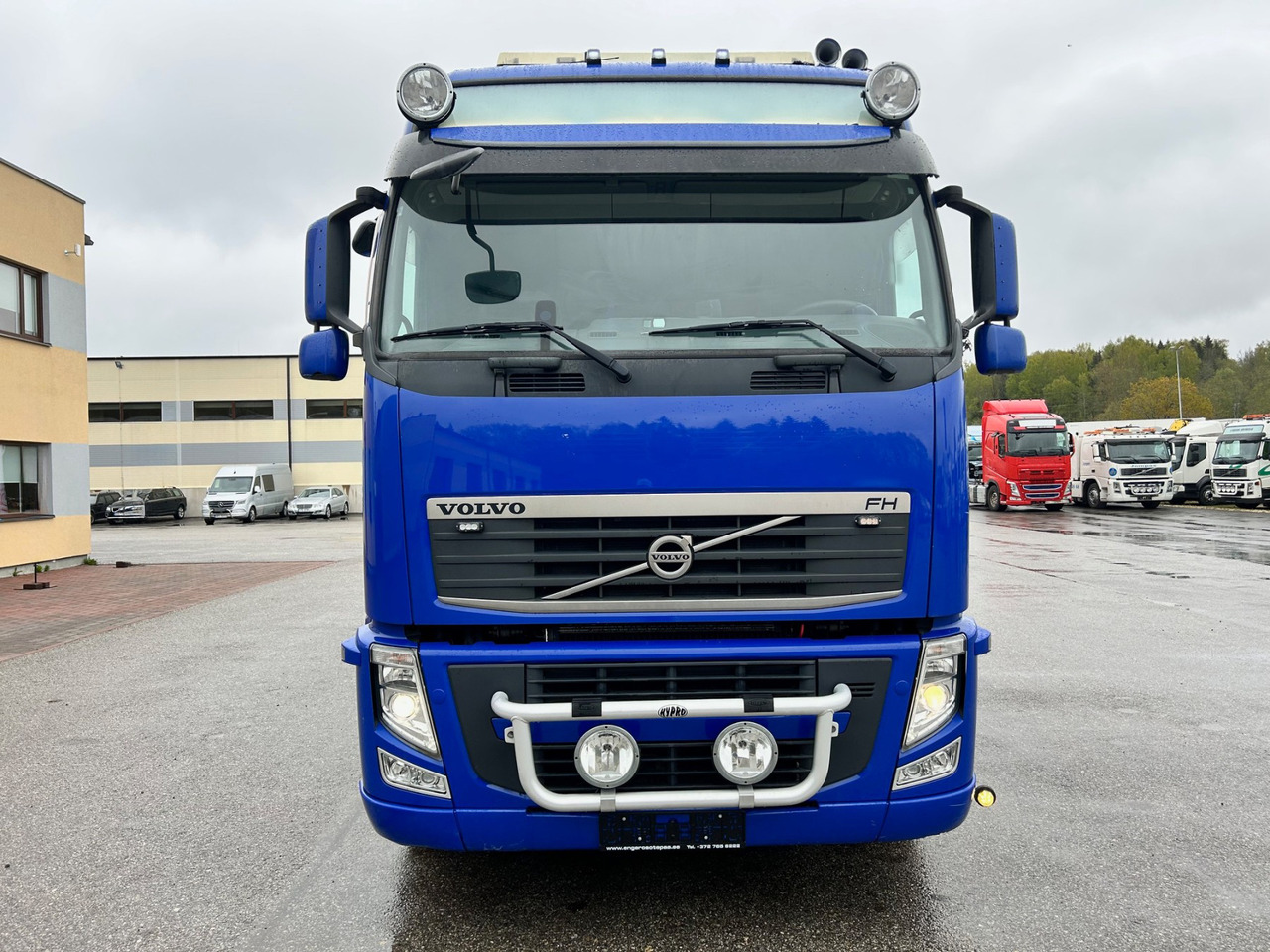 VOLVO FH460 - Camião de caixa aberta/ Plataforma, Camião grua: foto 4 VOLVO FH460 - Camião de caixa aberta/ Plataforma, Camião grua: foto 4