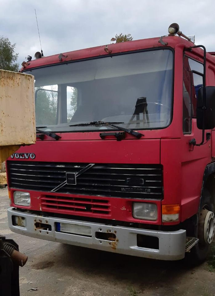 VOLVO FL10 - Camião basculante: foto 2 VOLVO FL10 - Camião basculante: foto 2