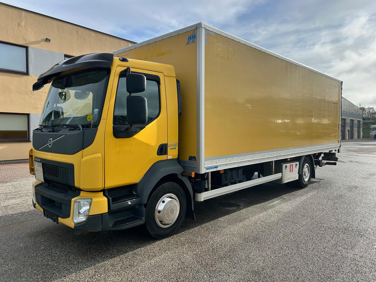 VOLVO FL250 - Camião furgão: foto 3 VOLVO FL250 - Camião furgão: foto 3