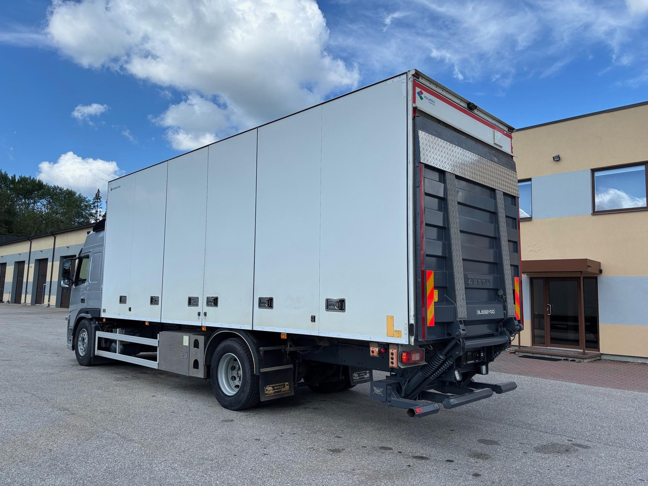 Camião furgão VOLVO FM330: foto 6 Camião furgão VOLVO FM330: foto 6