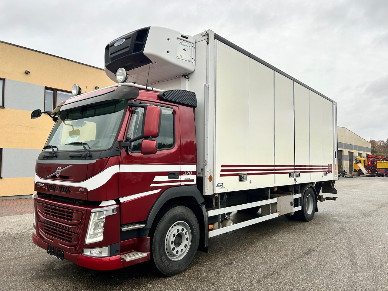 VOLVO FM370 - Camião frigorífico: foto 2 VOLVO FM370 - Camião frigorífico: foto 2