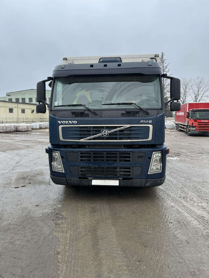 VOLVO FM9.260 - Camião furgão: foto 3 VOLVO FM9.260 - Camião furgão: foto 3