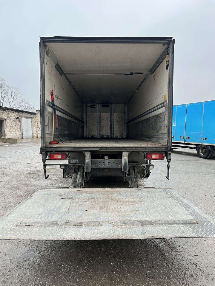 Camião furgão VOLVO FM9.260: foto 11