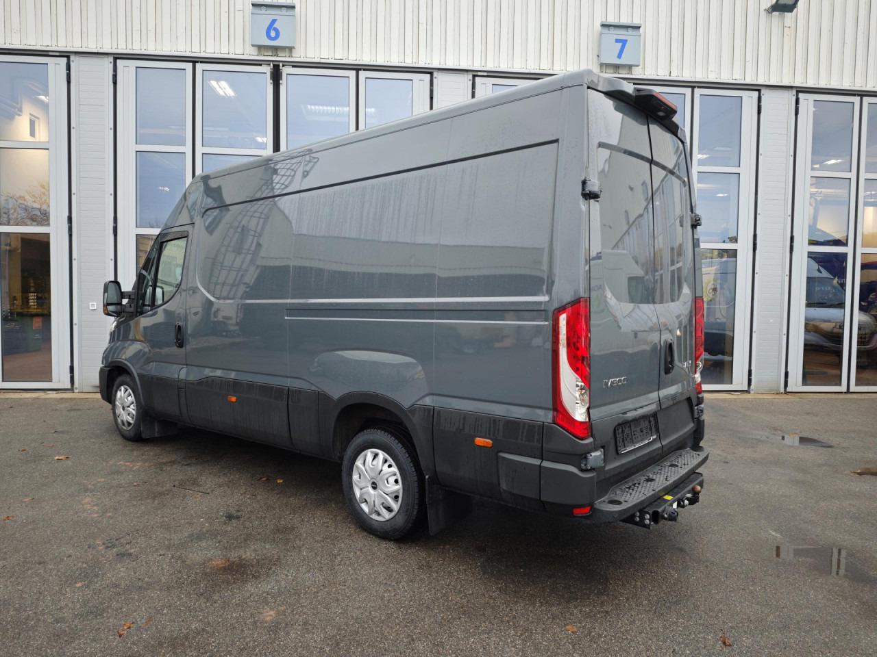 IVECO 35S16H30A8V - Furgão: foto 3 IVECO 35S16H30A8V - Furgão: foto 3