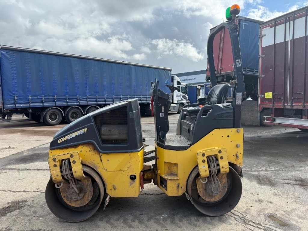 Compactador de asfalto Bomag BW 120 AD-5: foto 7