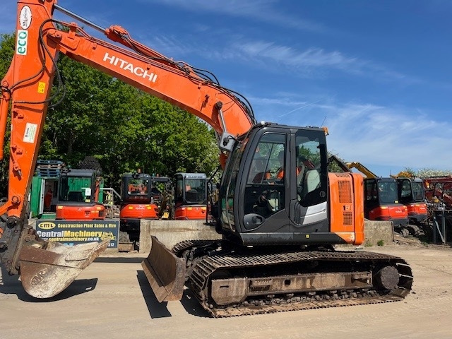 Escavadora de rastos Hitachi ZX 135 US 5-B: foto 7