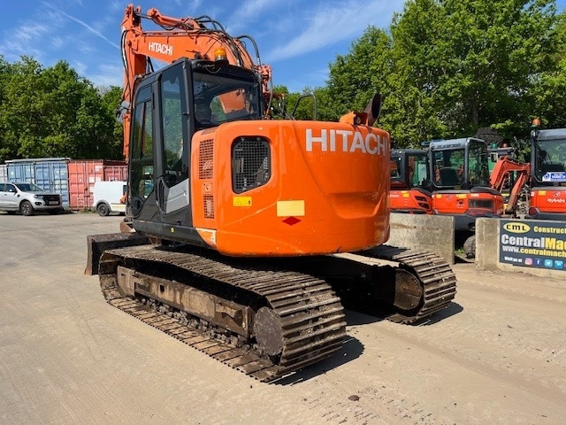 Escavadora de rastos Hitachi ZX 135 US 5-B: foto 6