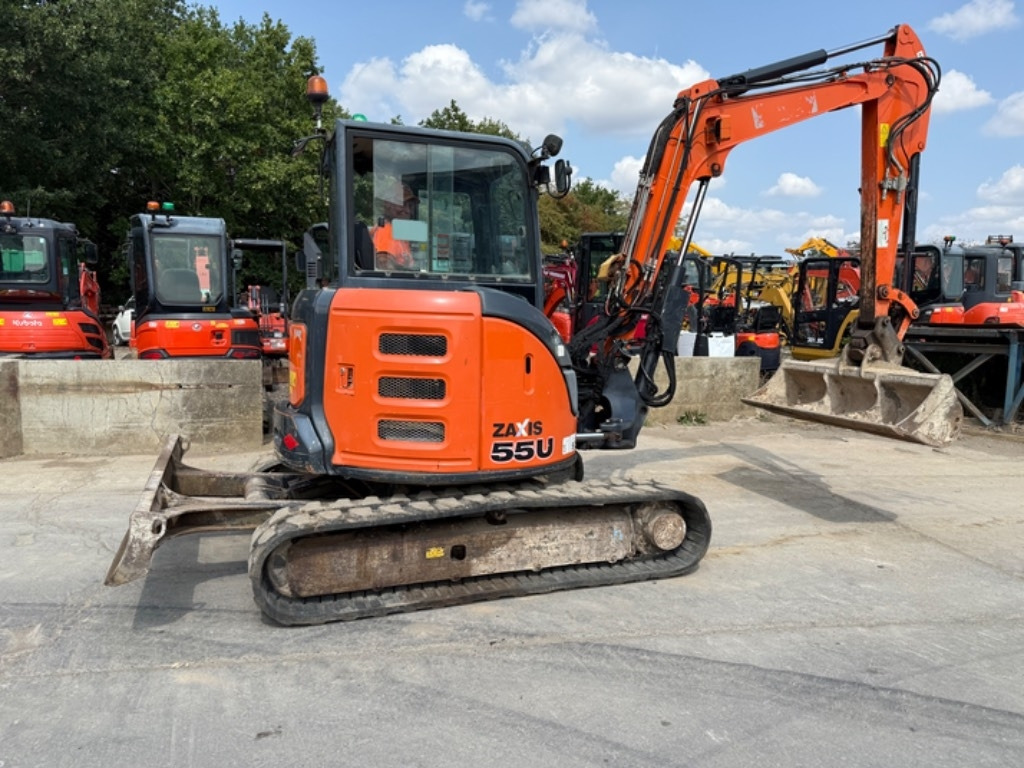 Hitachi ZX 55 U-5 A CLR - Mini escavadeira: foto 2 Hitachi ZX 55 U-5 A CLR - Mini escavadeira: foto 2