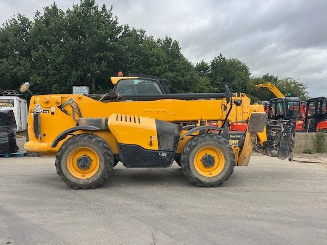JCB 540-170 - Empilhador telescópico: foto 1 JCB 540-170 - Empilhador telescópico: foto 1