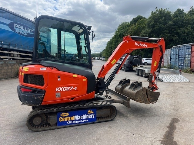 Kubota KX 027 - Mini escavadeira: foto 1 Kubota KX 027 - Mini escavadeira: foto 1