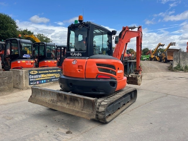 Kubota KX 057-4 - Mini escavadeira: foto 4 Kubota KX 057-4 - Mini escavadeira: foto 4