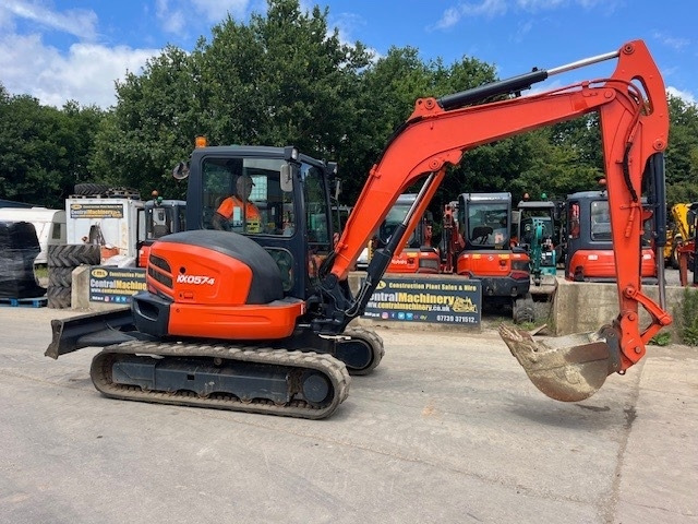 Kubota KX 057-4 - Mini escavadeira: foto 2 Kubota KX 057-4 - Mini escavadeira: foto 2