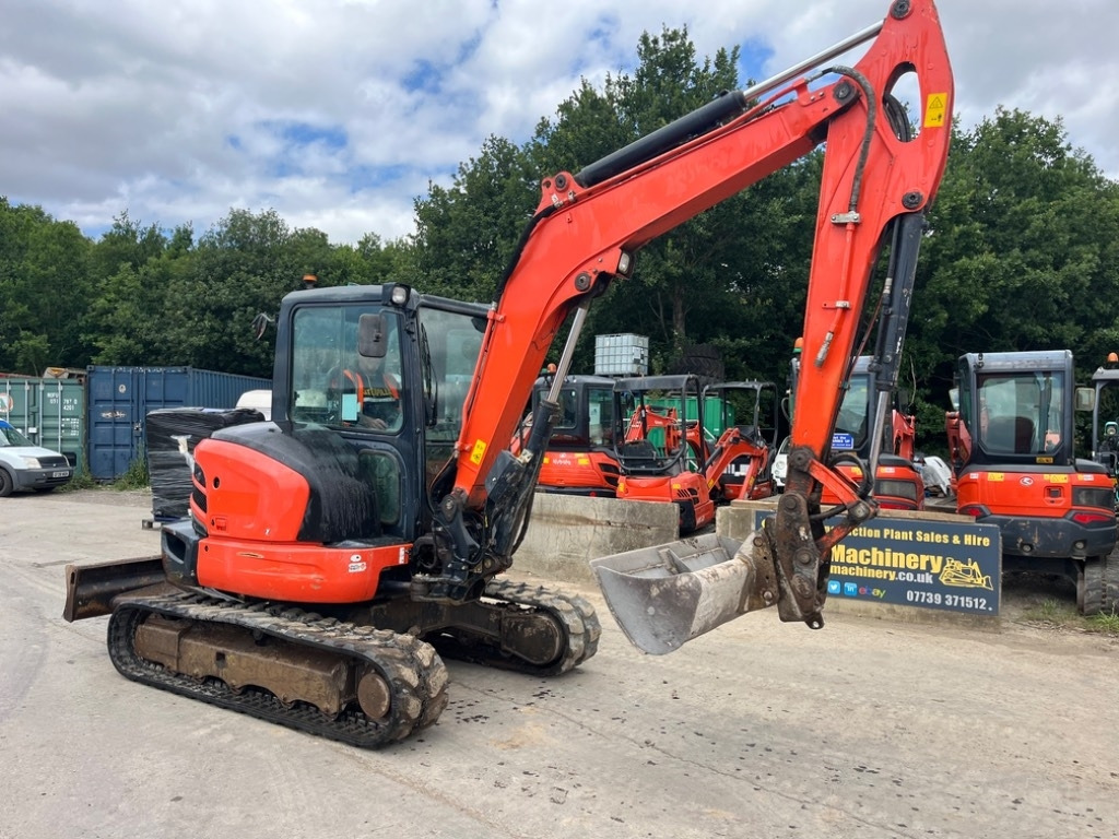 Kubota KX 057-4 - Mini escavadeira: foto 3 Kubota KX 057-4 - Mini escavadeira: foto 3