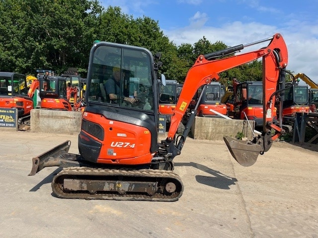 Kubota U 27-4 - Mini escavadeira: foto 1 Kubota U 27-4 - Mini escavadeira: foto 1