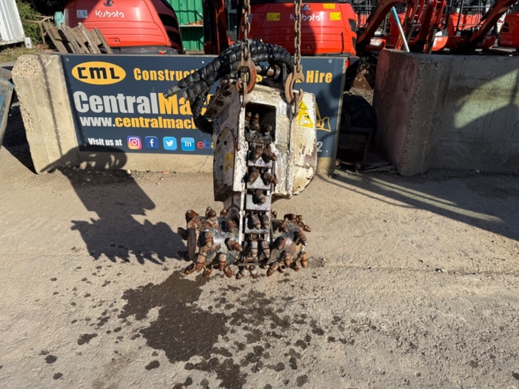 Simex TF100 - Colocadora de tubagem: foto 4 Simex TF100 - Colocadora de tubagem: foto 4