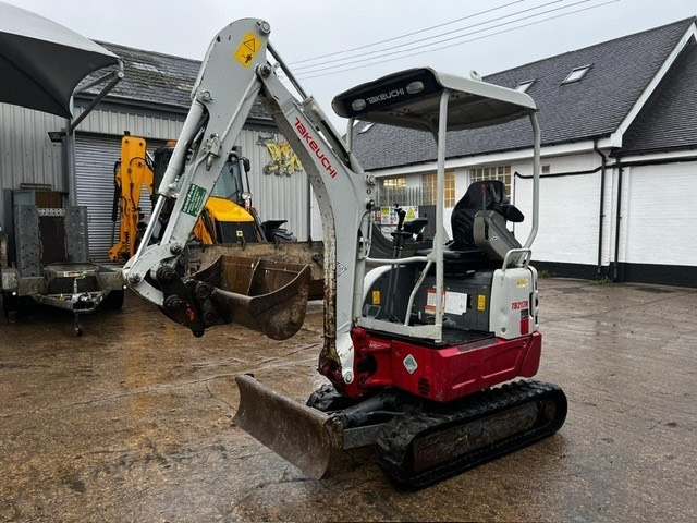 Takeuchi TB 217 R - Mini escavadeira: foto 4 Takeuchi TB 217 R - Mini escavadeira: foto 4