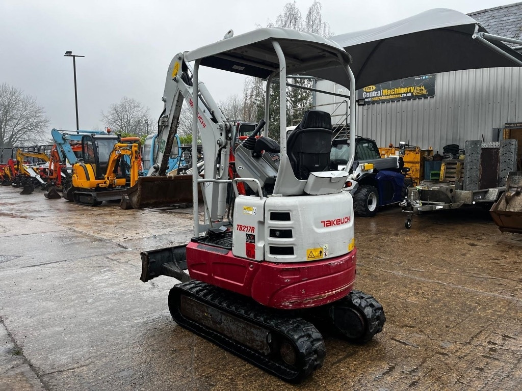Takeuchi TB 217 R - Mini escavadeira: foto 5 Takeuchi TB 217 R - Mini escavadeira: foto 5