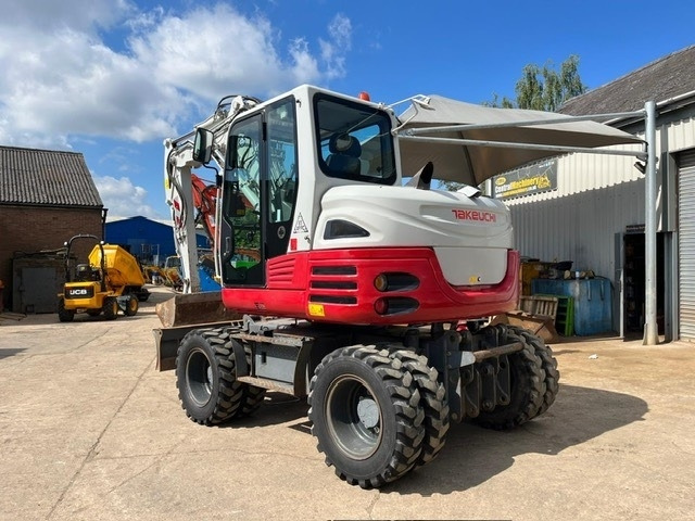 Takeuchi TB295W - Escavadeira de rodas: foto 4 Takeuchi TB295W - Escavadeira de rodas: foto 4