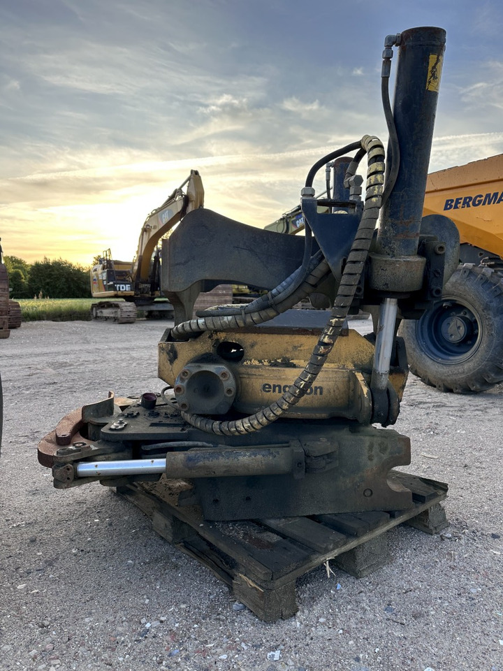 ENGCON EC 30 - S80 GR30 -S80 - SVAB Engcon Rototilt - Tiltrotator - Tiltrotator: foto 5 ENGCON EC 30 - S80 GR30 -S80 - SVAB Engcon Rototilt - Tiltrotator - Tiltrotator: foto 5