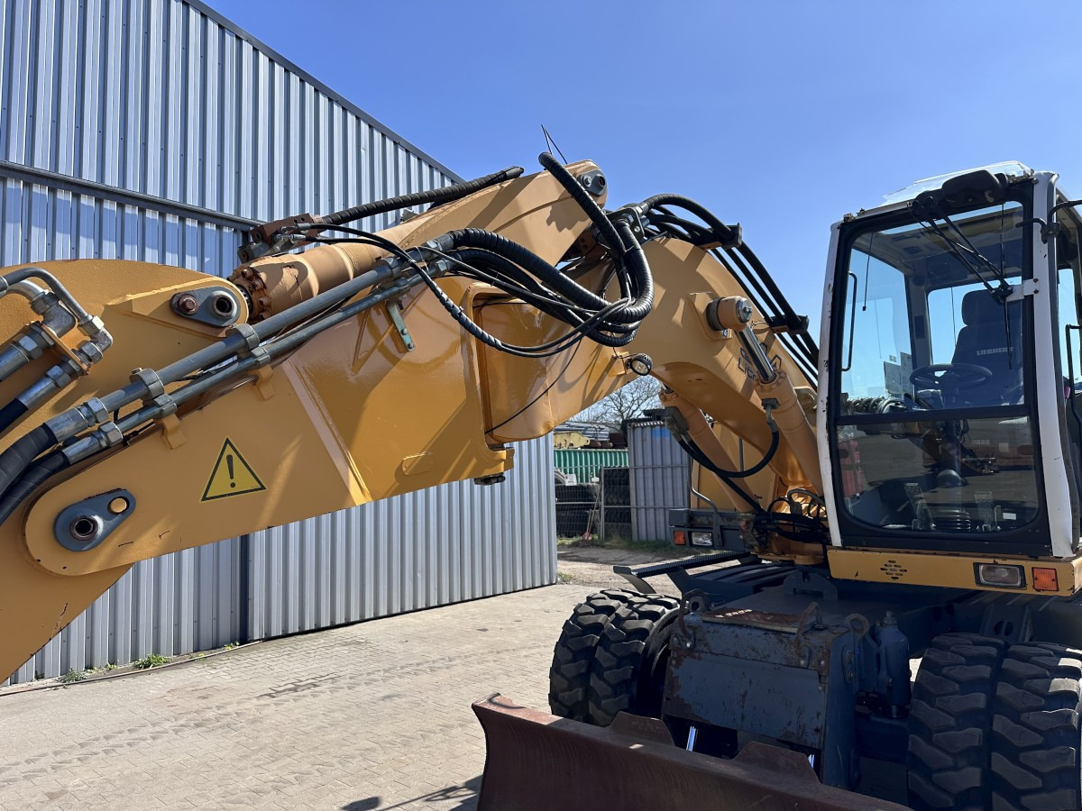 Escavadeira de rodas LIEBHERR A 314 All hydr. lines SW 33- 30 Km/h: foto 38