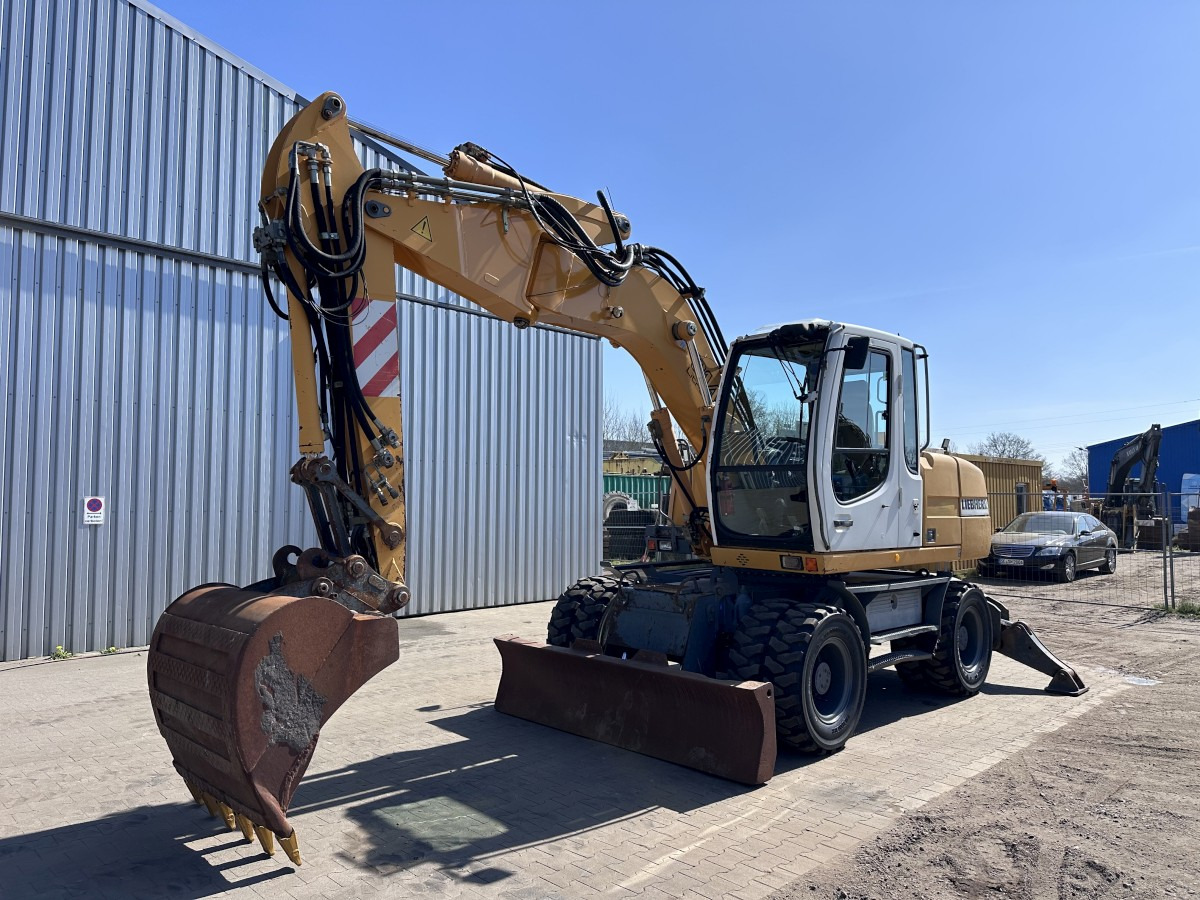 Escavadeira de rodas LIEBHERR A 314 All hydr. lines SW 33- 30 Km/h: foto 6